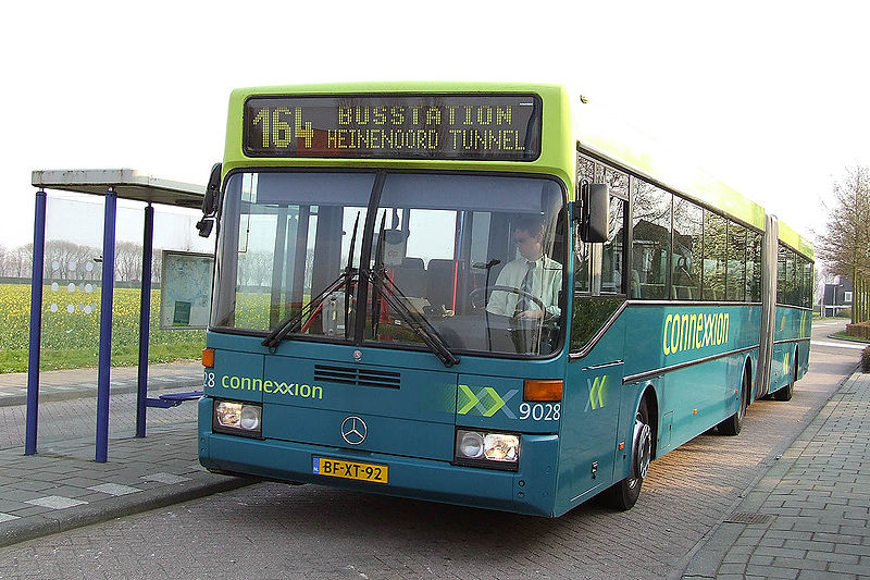 Streekbus in Zuid-Holland (bron: Wikimedia Commons - Gerbenbakker)